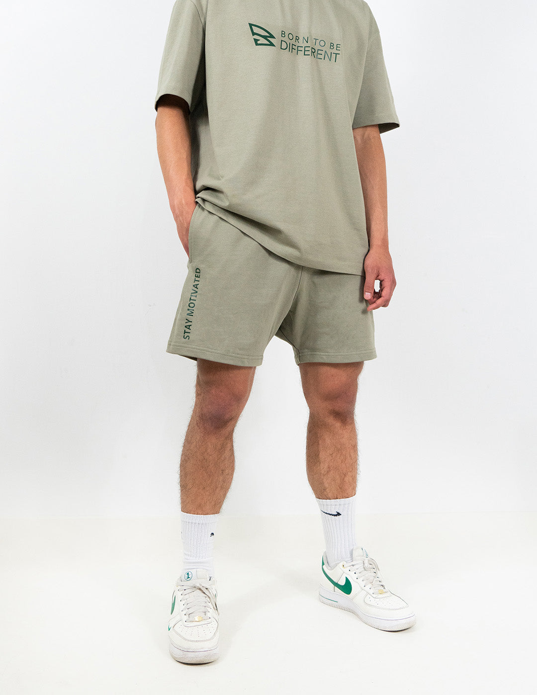 B2BD KHAKI-GREEN OVERSIZED SHORTS